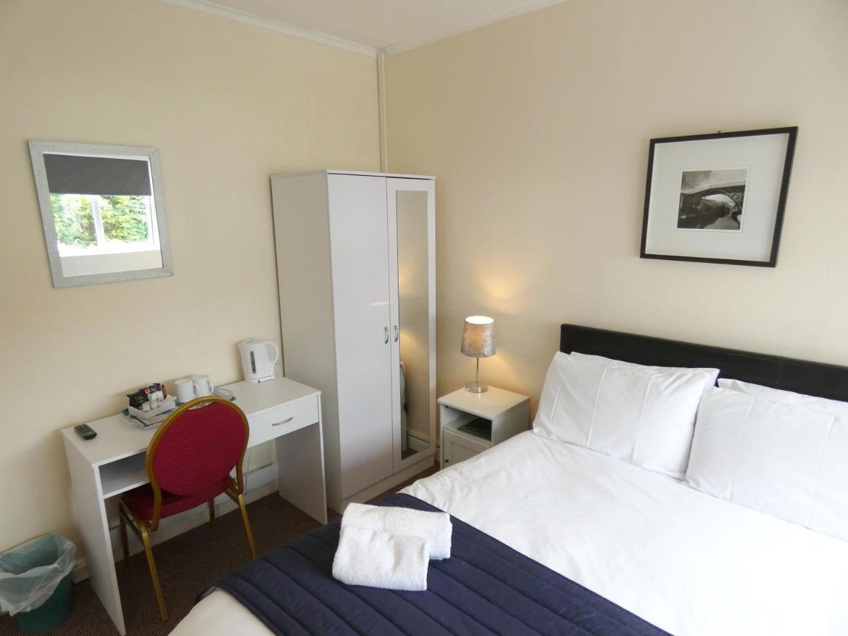 The Riverside Hotel Монмут Екстер'єр фото